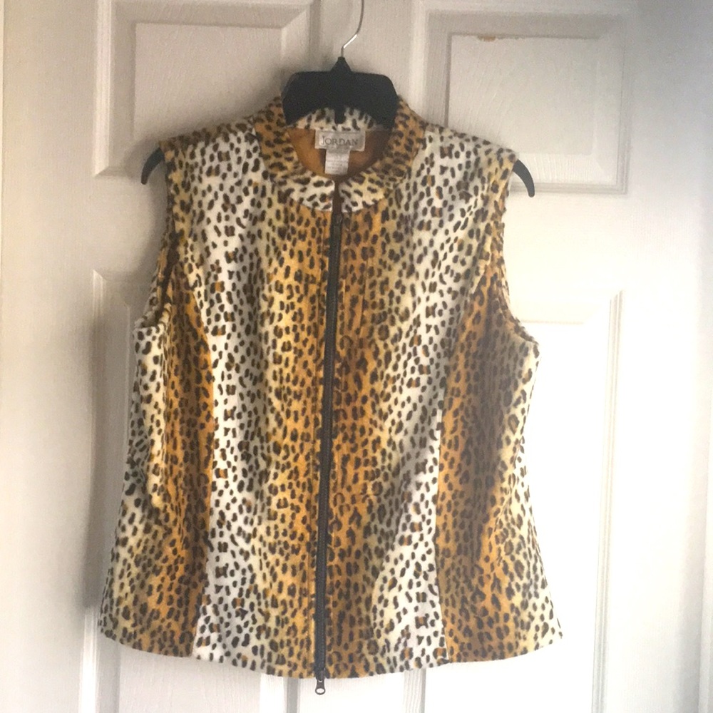 Cheetah zip vest
